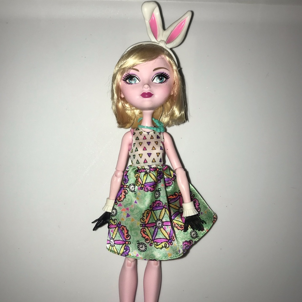 Ever After High Carnival Date Bunny Blanc